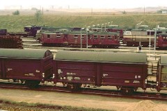 DSB MO class (type II) photographed at the engine shed in Fredericia 9. April 1977.  The MO class (type II) was built by Frichs in Denmark in a number of 10. It was put in service in 1935. 3-B. Two 6-cyl. Frichs dieselelectric engines. 500 hp. Max speed 120 km/h - 75 mph. Length 20 930 mm. Weight 65 metric tonnes. 52 seats.